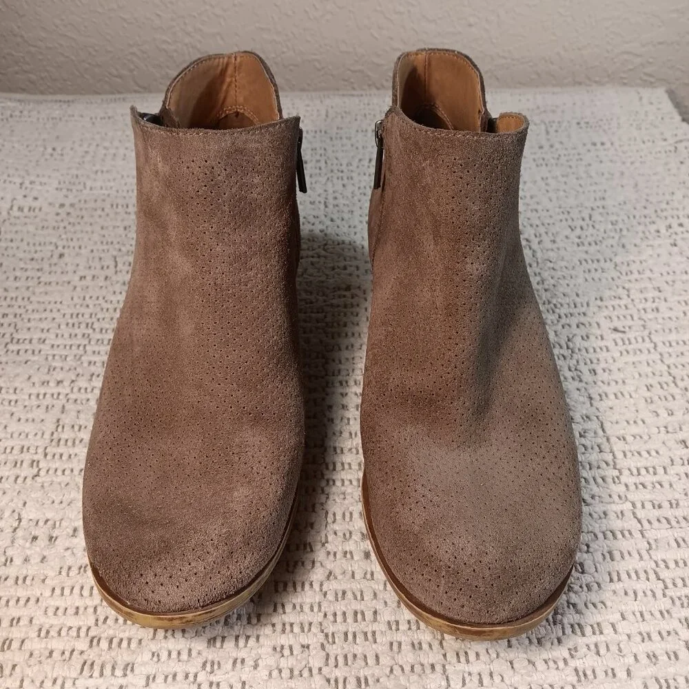 READ! Lucky Brand women's perforated suede leather double zipper ankle booties